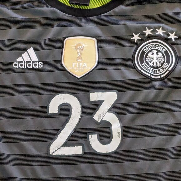 Gomez Germany Team Away Football Jersey 2014 FIFA World Champions - Medium (20x2 - Picture 2 of 5